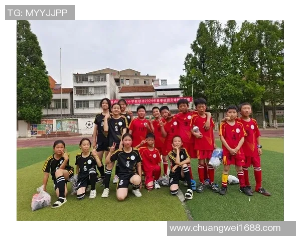 激情四溢的绿茵场上精彩足球比赛点燃观众热情与梦想 激情四溢的绿茵场上精彩足球比赛点燃观众热情与梦想